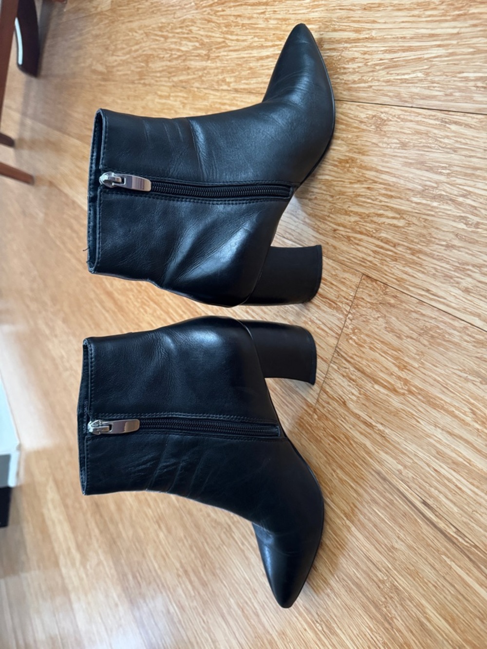 Steve Madden Pointed Toe Black Ankle Boots - Picture 3 of 8